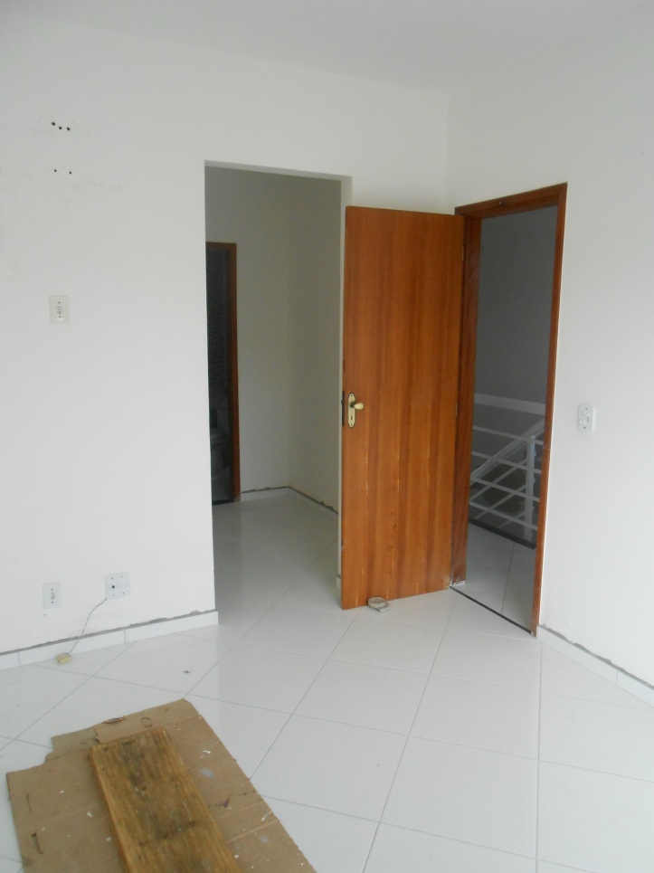 Casa à venda com 3 quartos, 108m² - Foto 12