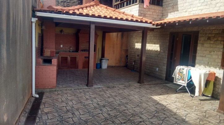 Casa de Condomínio à venda com 3 quartos, 400m² - Foto 4